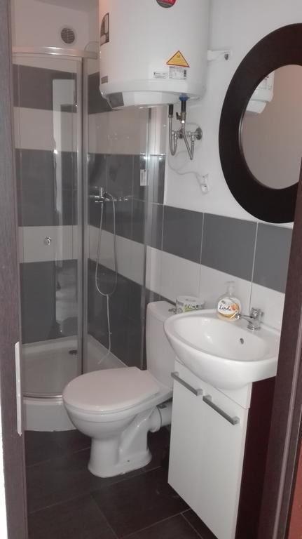 Pokoje Typu Studio סוסנוביץ' מראה חיצוני תמונה